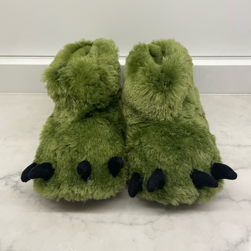 Toddler dinosaur feet slippers